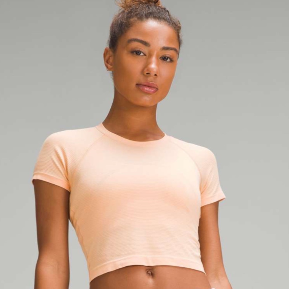 NWT Lululemon Swiftly Tech Cropped Short-Sleeve Shirt 2.0 (Size 8) Peach Bellini